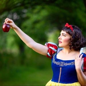 Snow White Costume